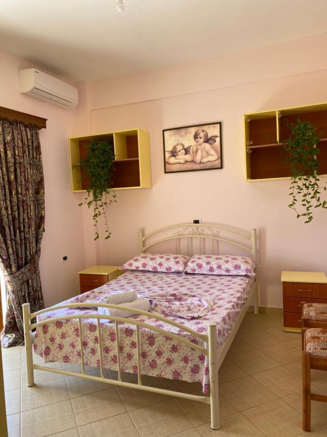 Rama Apartments Sarande Bagian luar foto
