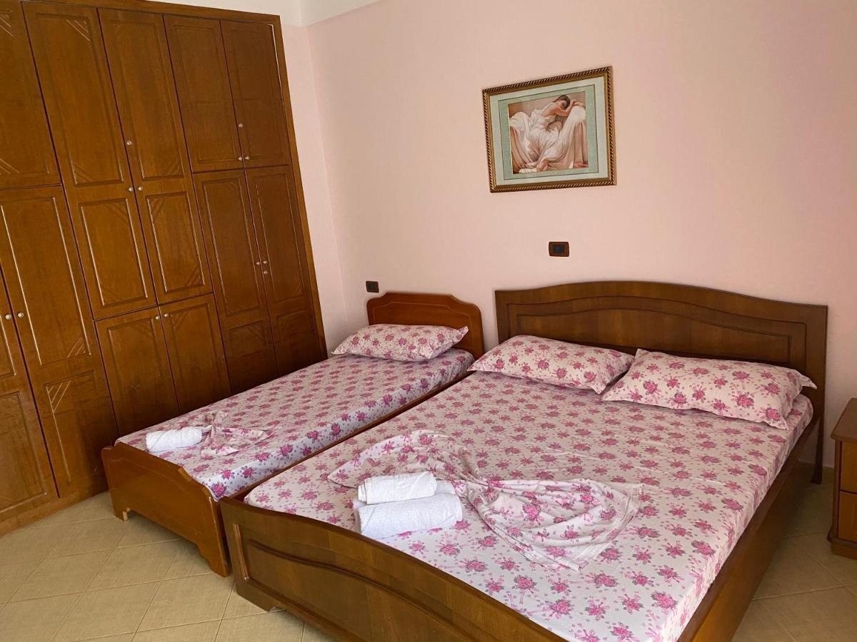 Rama Apartments Sarande Bagian luar foto