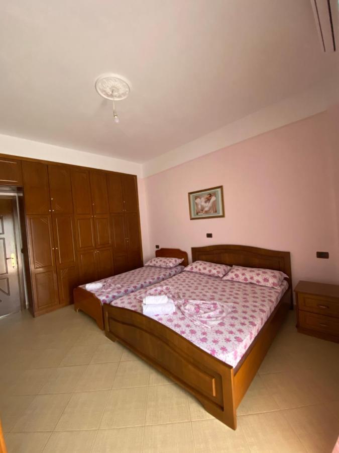 Rama Apartments Sarande Bagian luar foto