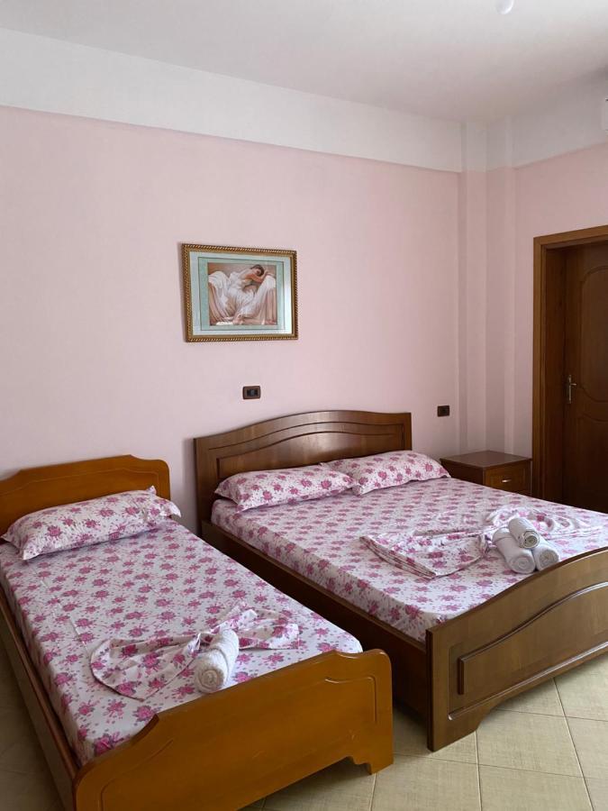 Rama Apartments Sarande Bagian luar foto
