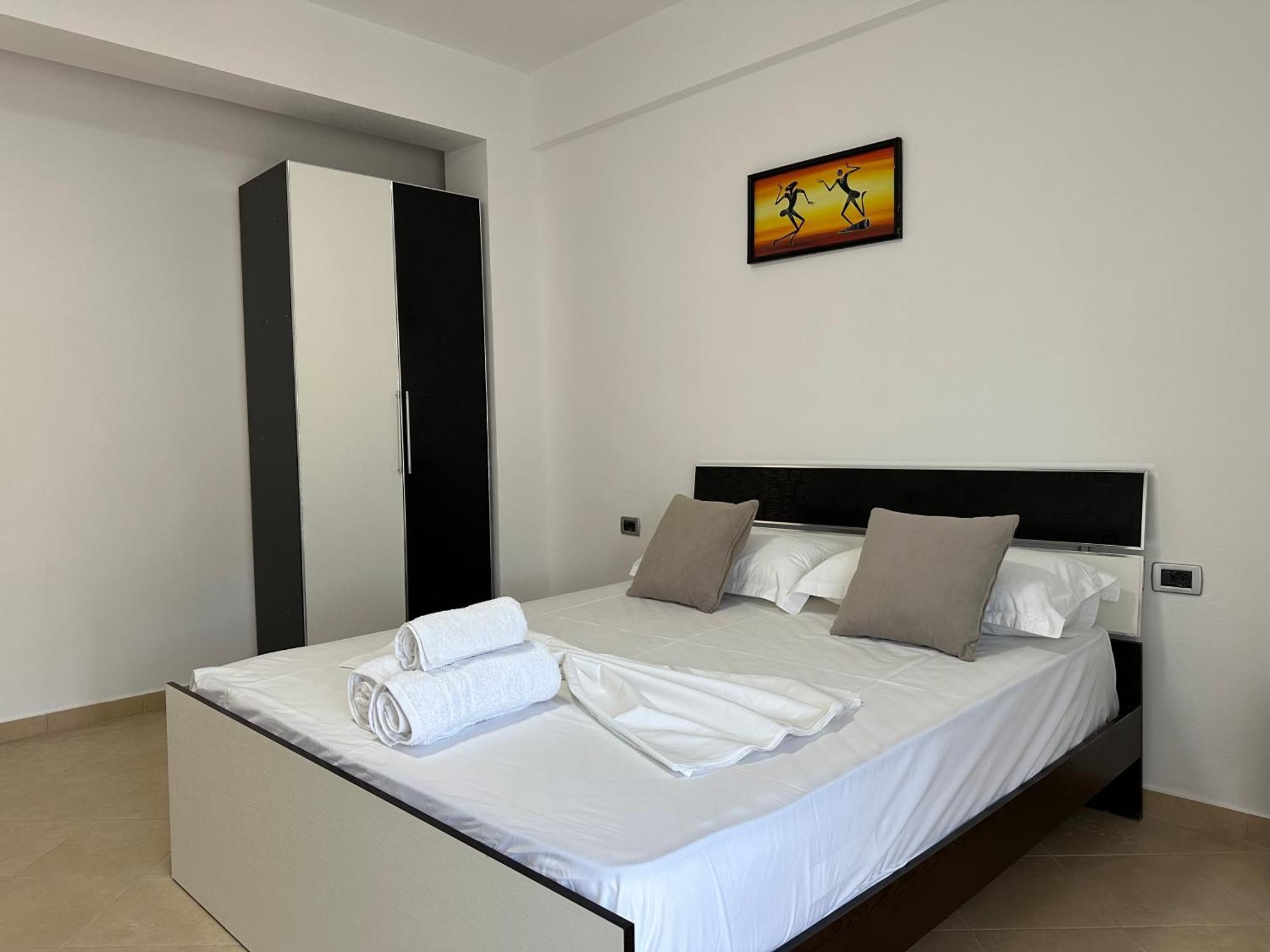 Rama Apartments Sarande Bagian luar foto