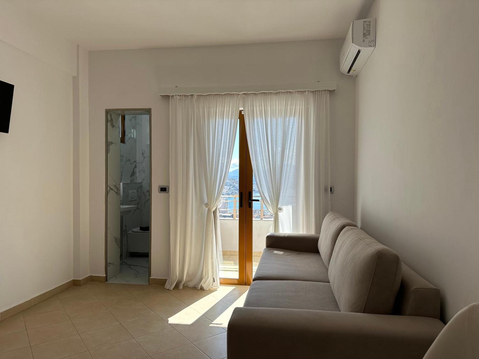 Rama Apartments Sarande Bagian luar foto