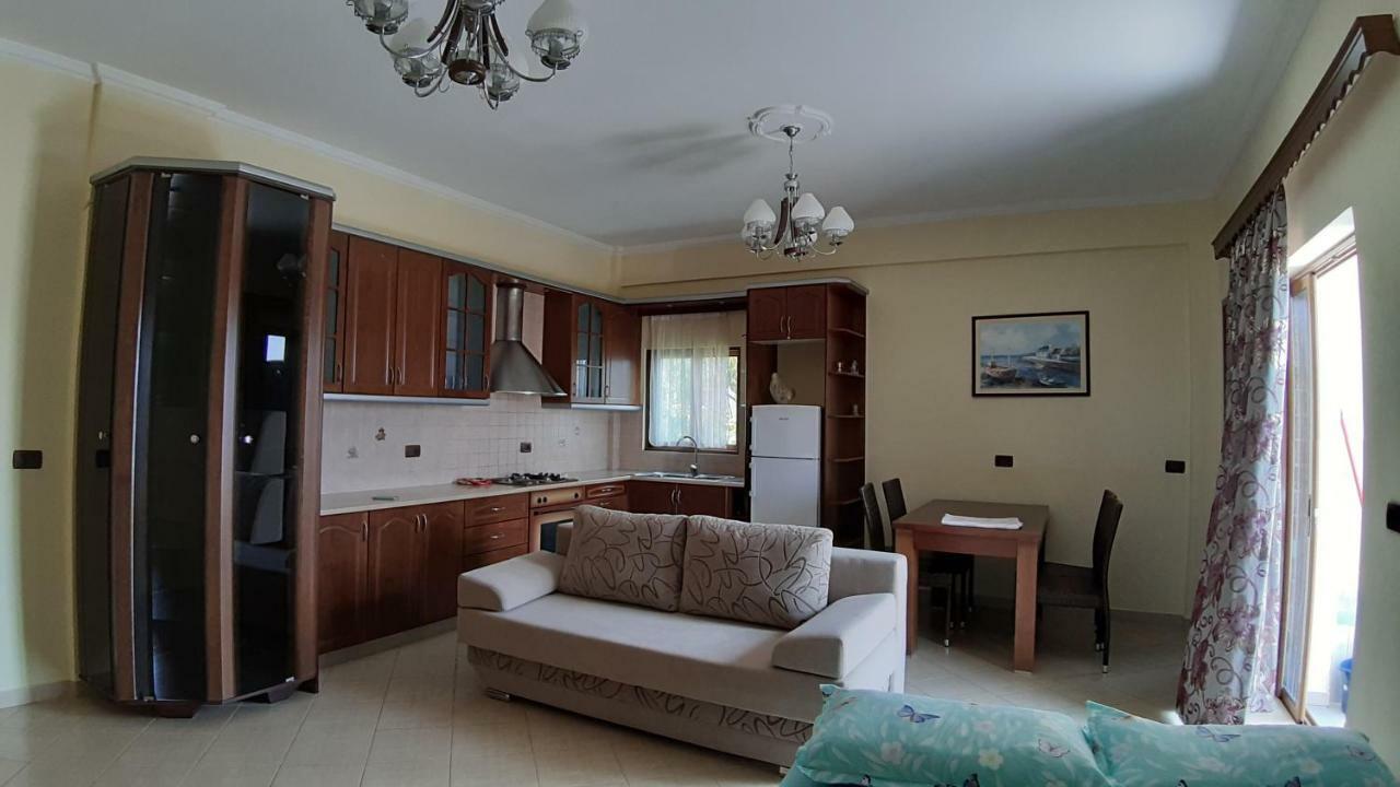 Rama Apartments Sarande Bagian luar foto