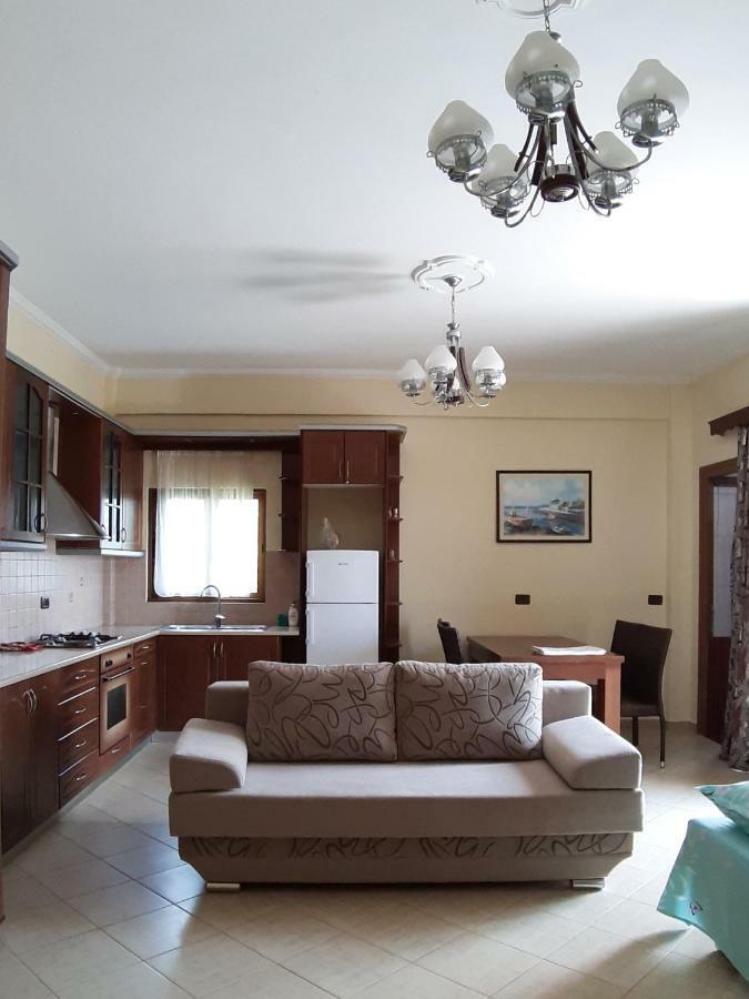 Rama Apartments Sarande Bagian luar foto
